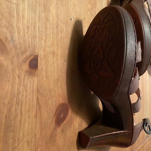 BORN taupe FELICE strappy LEATHER heels platform Size 10 - Picture 5 of 6